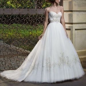 Beautiful Casa Blanca Ballgown